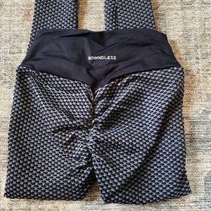 Bowndless Butt Scrunch Leggings